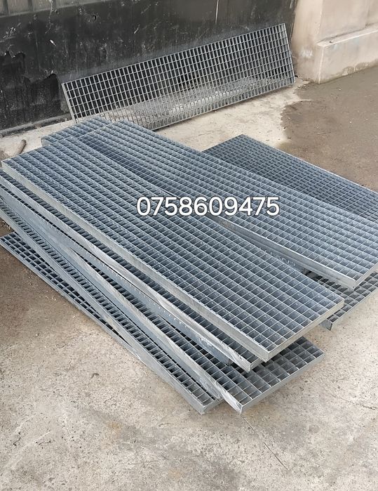 Trepte-grilaje zincate 81x23