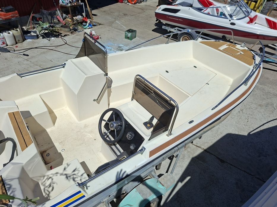 Barca Boccancina Open cu motor Honda 40 cp 4 timpi