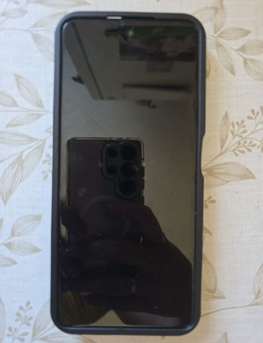 Продаю телефон Tecno spark 20pro