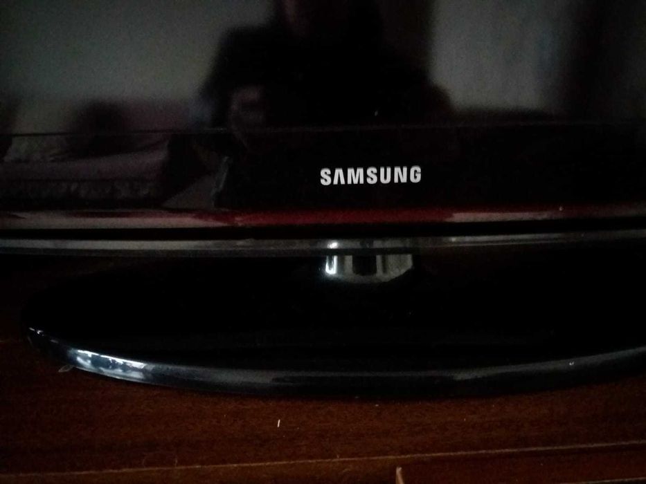 Телевизор samsung