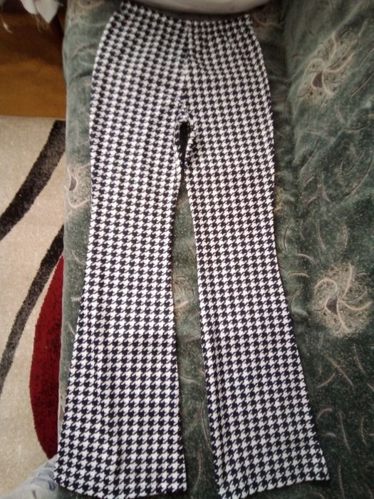 Pantaloni femei elastici noi