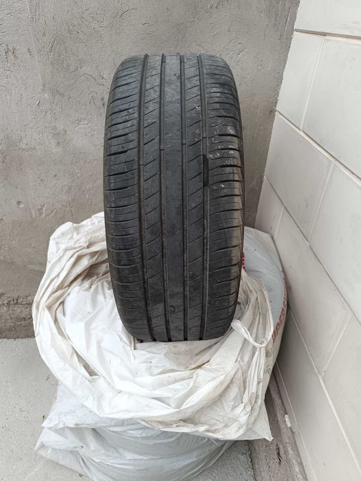 Шины 255/45/20 летний