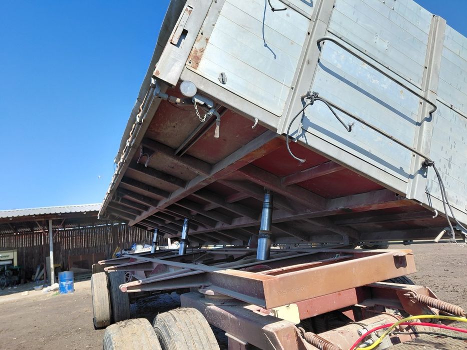 Vand remorcă aluminiu 24t