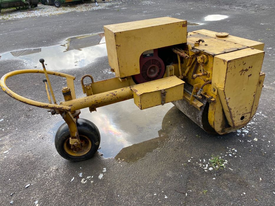 Cilindru compactor 500 kg functioneaza bine