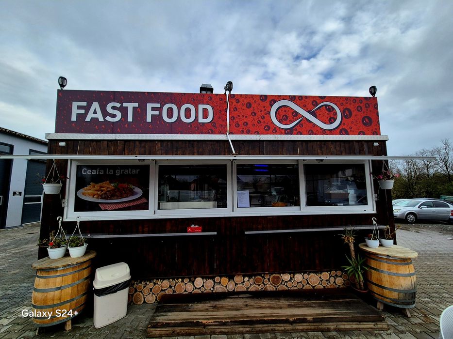 Rulota Fast-Food. De Vânzare