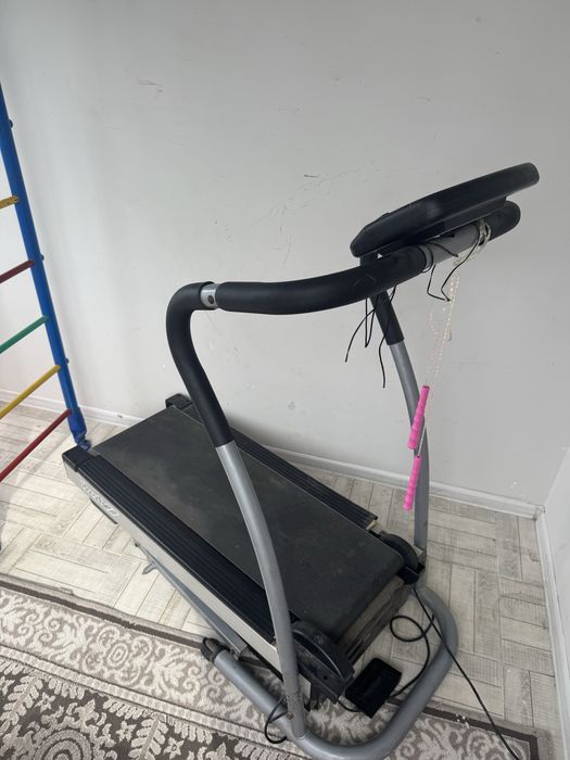 беговая дорожка HouseFit