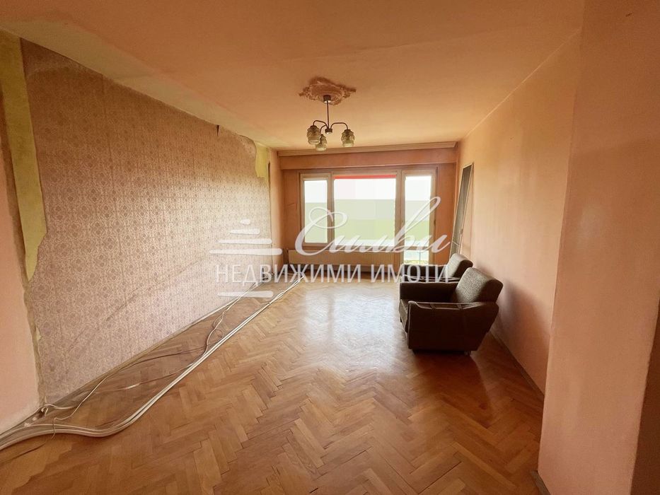 Двустаен апартамент - кв. Тракия