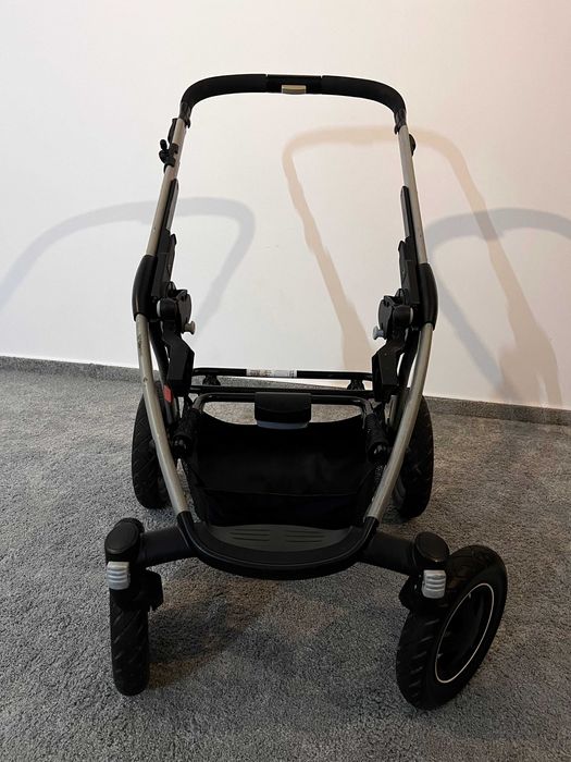 Carucior Maxi Cosi Mura 4 + landou si accesorii