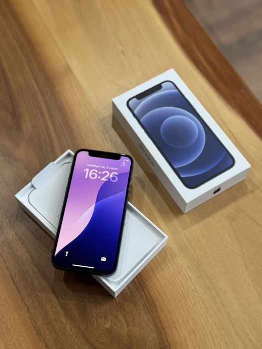 Iphone 12 mini Отличен ! Като Нов !
