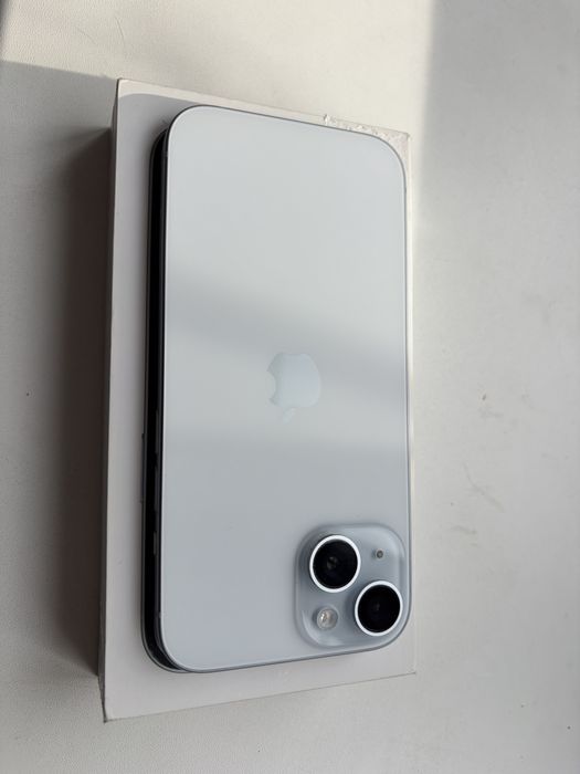 Продам Iphone 15 цвет белый 128 Гб…