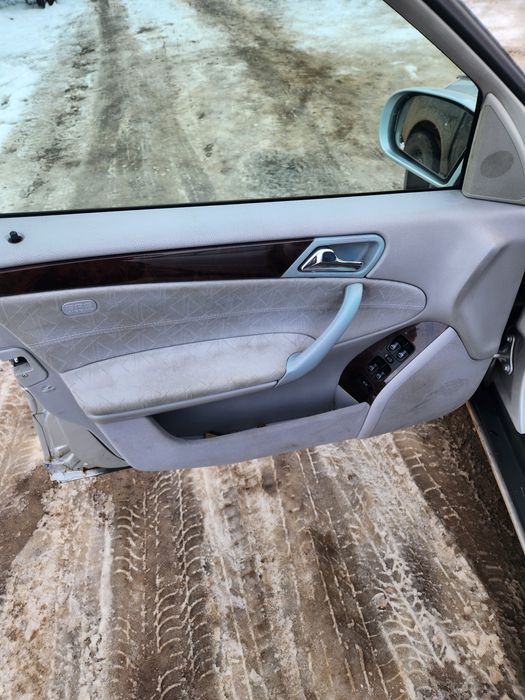 W203 2.7цди на части/w203 2.7cdi na chasti