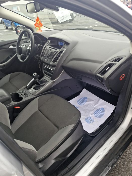 Ford Focus 1.6MPI 125cp  benzina fără turbo