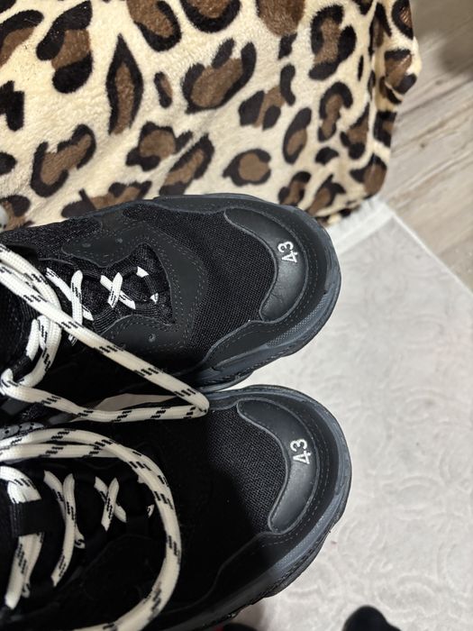 balenciaga triple s 43