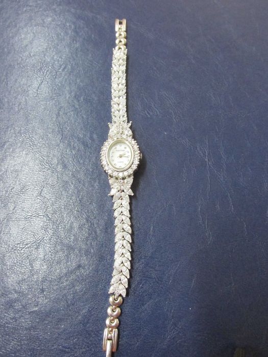 Дамски сребърен часовник royal crown