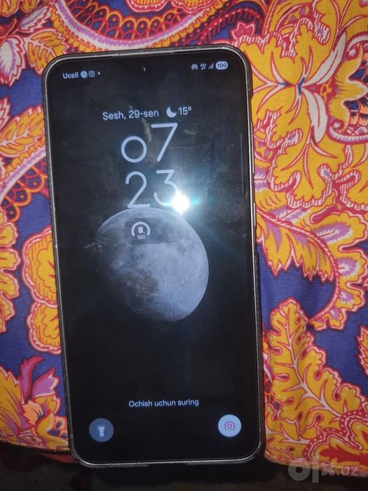 Samsung a56 5g .