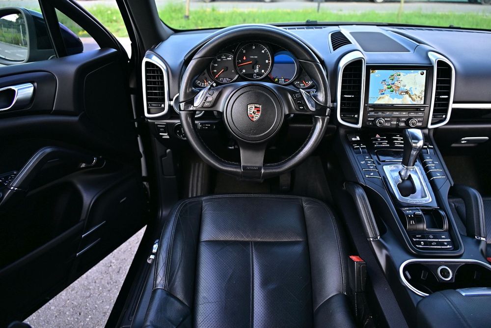 Porsche Cayenne Porsche Cayenne 3.0l V6 236CP