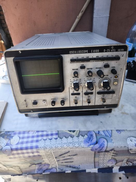 Osciloscop IEMI E 0109 (0-25 MHz) + Carte Tehnică Originală (Ediția 1990)