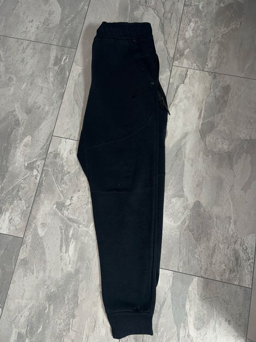 pantaloni nike tech,negrii
