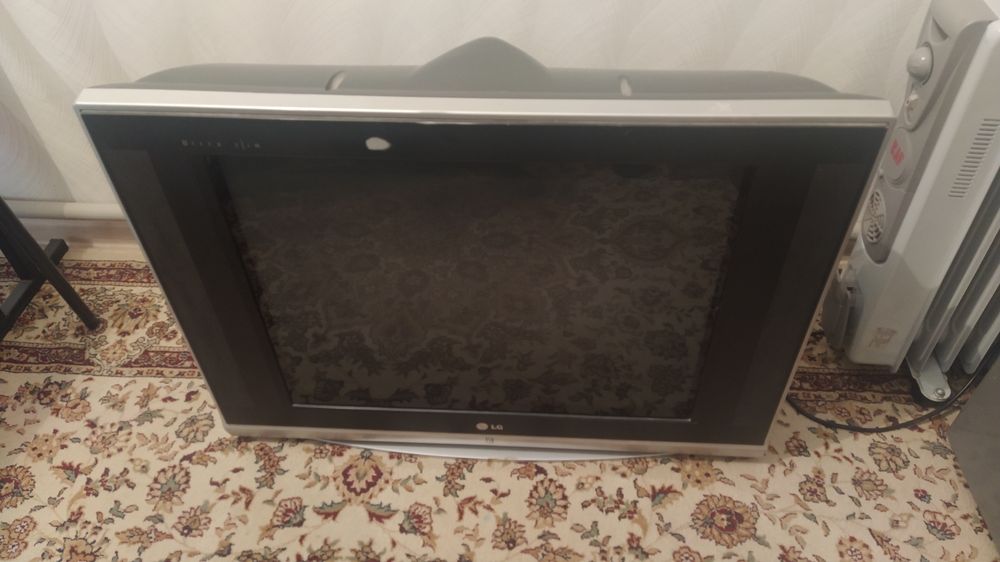 Телевизор LG б/у