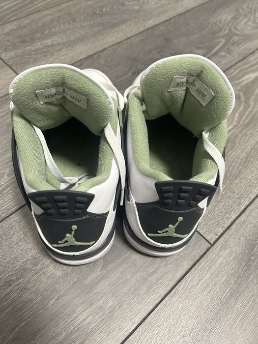 Jordan 4 Seafoam