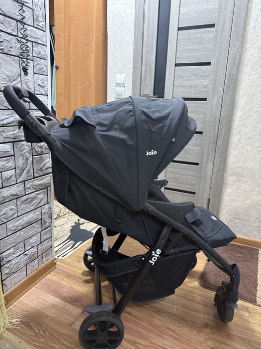 Продам коляску. В хорошем состояние