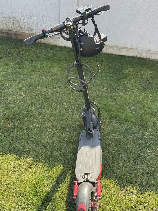 Trotineta electrica hugoo