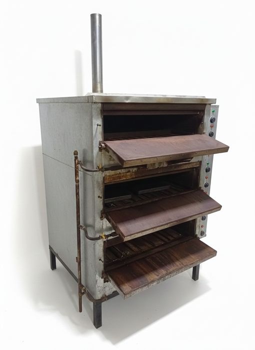 Профессионал газли ярусли печь (3 та секцияли) сотилади