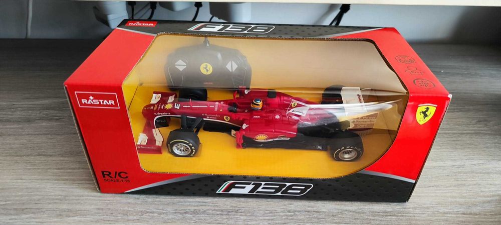 Masinacu telecomanda, Rastar, Ferrari F1, 1:18, nou , sigilat