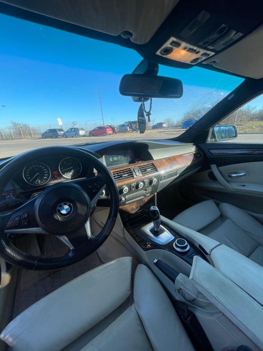 Vand sau schimb bmw e60 3.0xd 235cp automat facelift