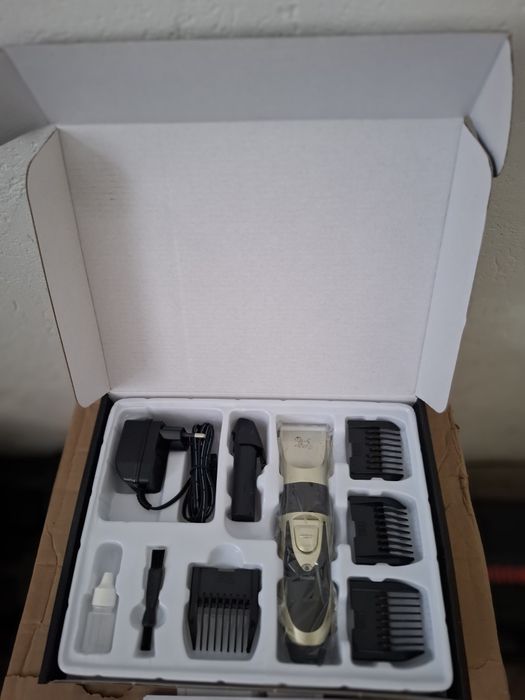 Машина за постригване на кучета