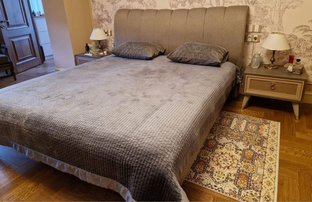 Спальный гарнитур