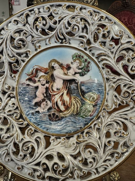 Farfurie decorativa din portelan capodimonte