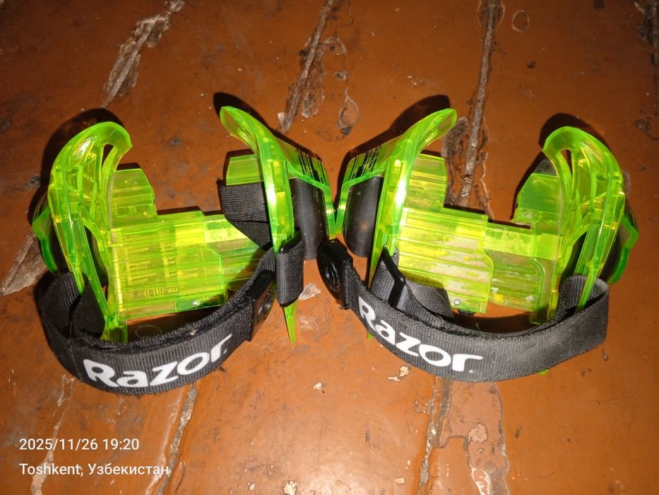 Продам ролики на обувь