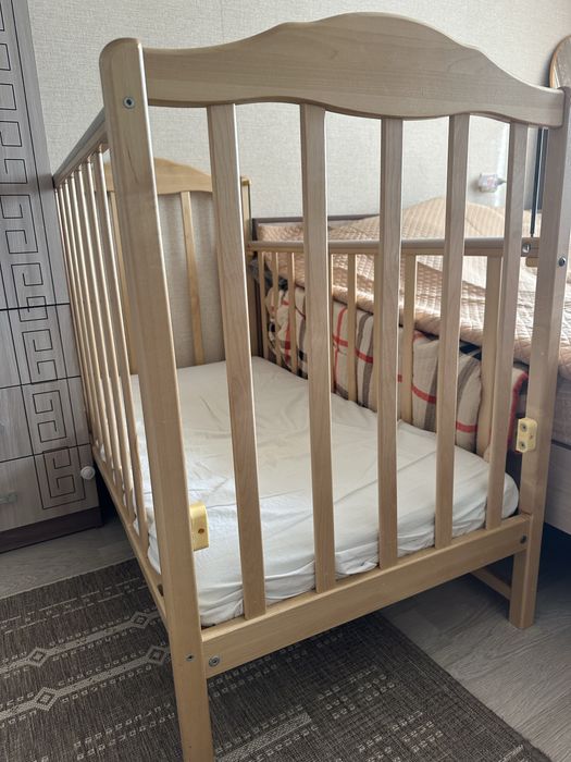 Кровать детская 140*60 с матрасом