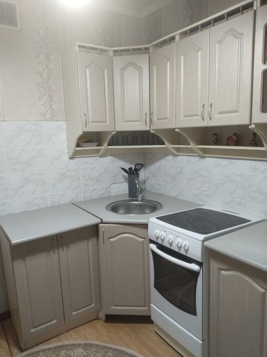 Сдаю 2-х комнатную квартиру по Ауэзова 73