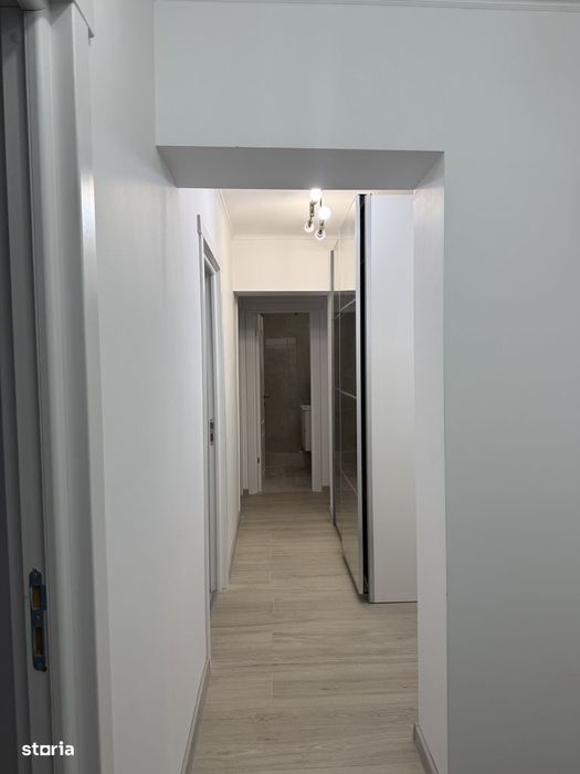 Apartament 3 camere de închiriat Pitești centru
