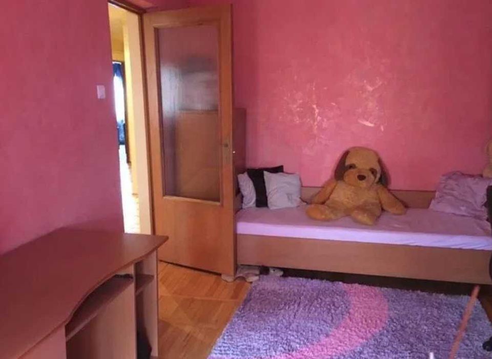 Дава се под наем Тристаен апартамент в Пловдив, Младежки Хълм - 88 кв.м за 306 € - Снимка #2