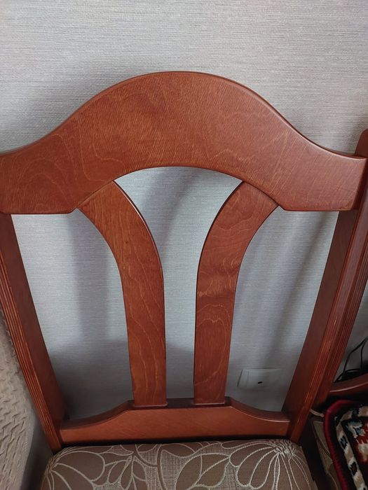 Продам стулья 6 штук