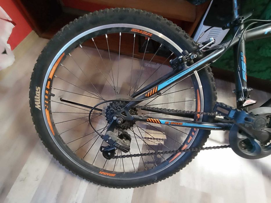 Vand bicicleta de munte