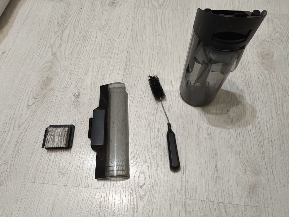 Продам пылесос MU DX887, цвет черный