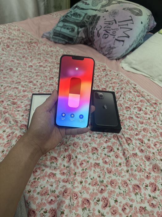 Продам iPhone 13 Pro Max в идеальном состояние