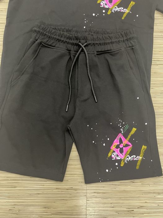 Compleu barbati Louis Vuitton marimea M nou cu eticheta