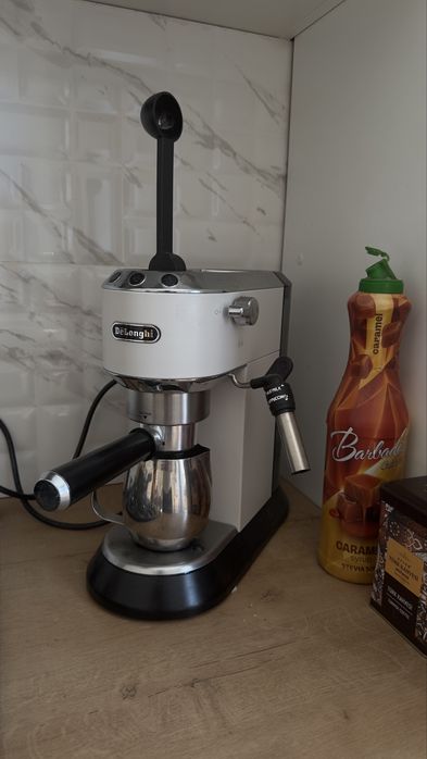 Кофемашина Delonghi
