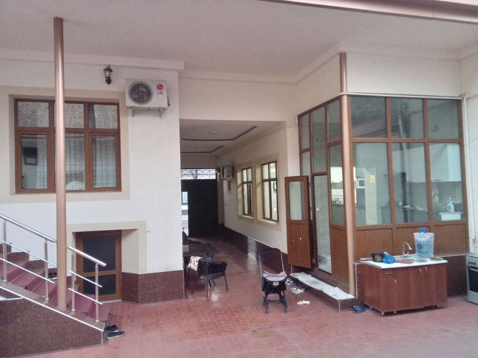 Eurodom Rakat qurilishi uchun uchastka maydoni 3,7 akr. Fasad 14.5 мет