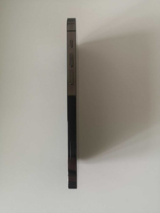 iPhone 12 Pro, 128GB, Silver в ОТЛИЧНО състояние, батерия 93%