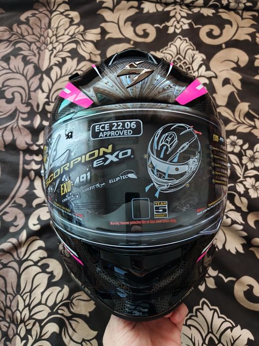 Каска за мотор Scorpion Exo-491