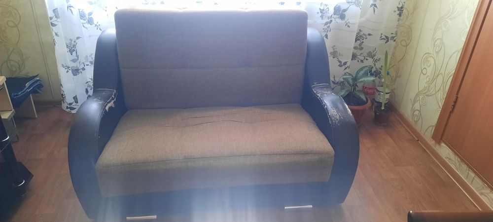 Диван отдам бесплатно. Самовывоз. Павлодар