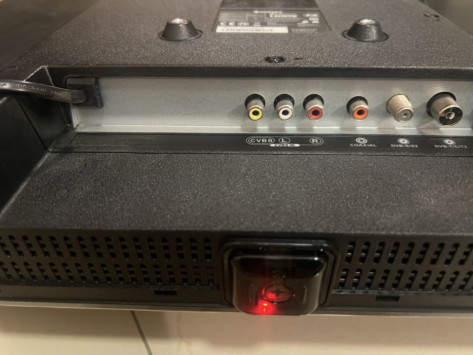 TV led Vortex V32TPHDE1 defect