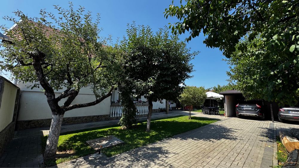 Casa de vanzare