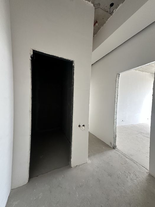 U tower квартира сотилади